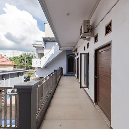 Reddoorz Near Gor Sempaja Samarinda Otel Dış mekan fotoğraf